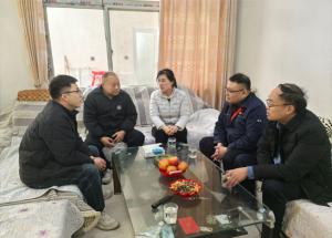 暖心访一线 聚力启新程 | 半导体材料板块开展春节前走访慰问一线职工活动